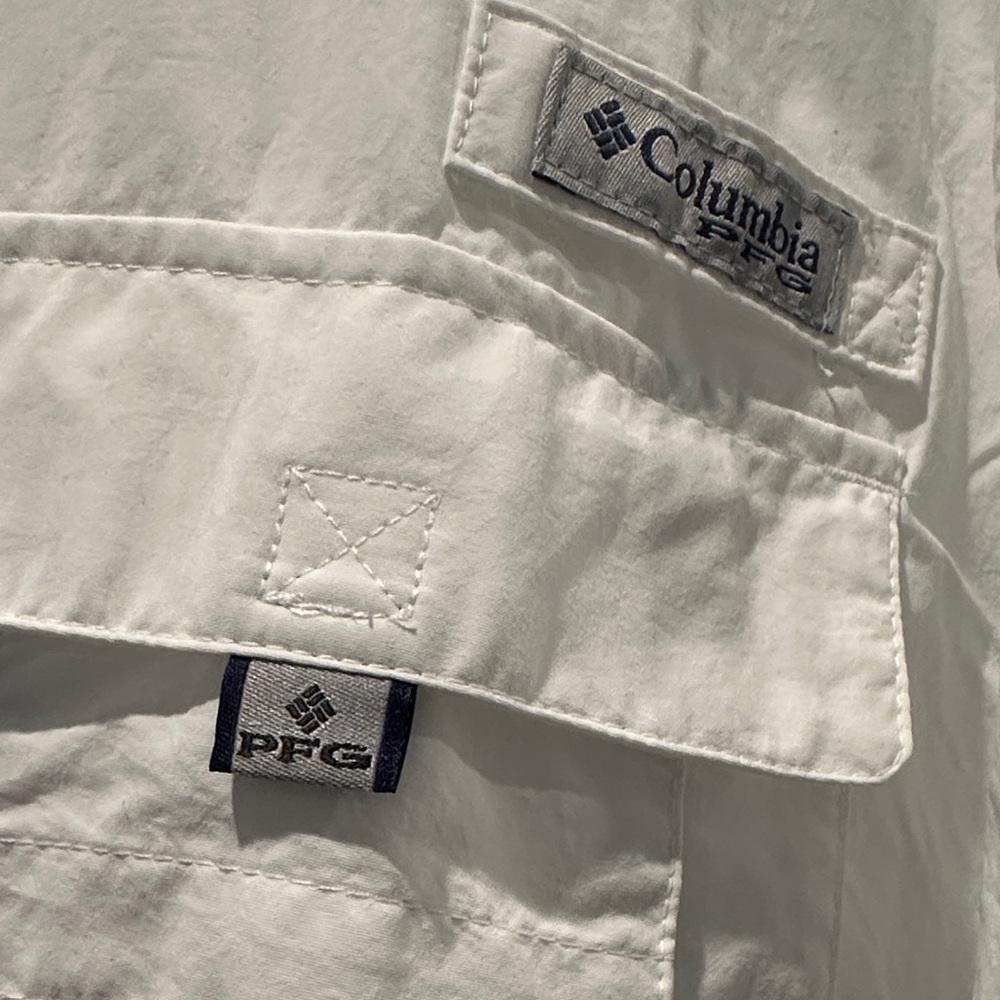 Columbia Men's White Casual Button Down Shirt omni shade relaxed Fit Size L - Picture 3 of 16